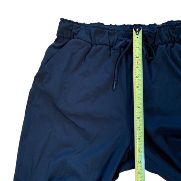 Black Lululemon Keep Moving Pant Size 12 - Picture 10 of 12